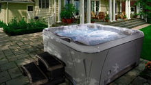 Load image into Gallery viewer, Hydropool Serenity 6900 Hot Tub
