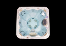 Load image into Gallery viewer, Hydropool Serenity 6800 Hot Tub
